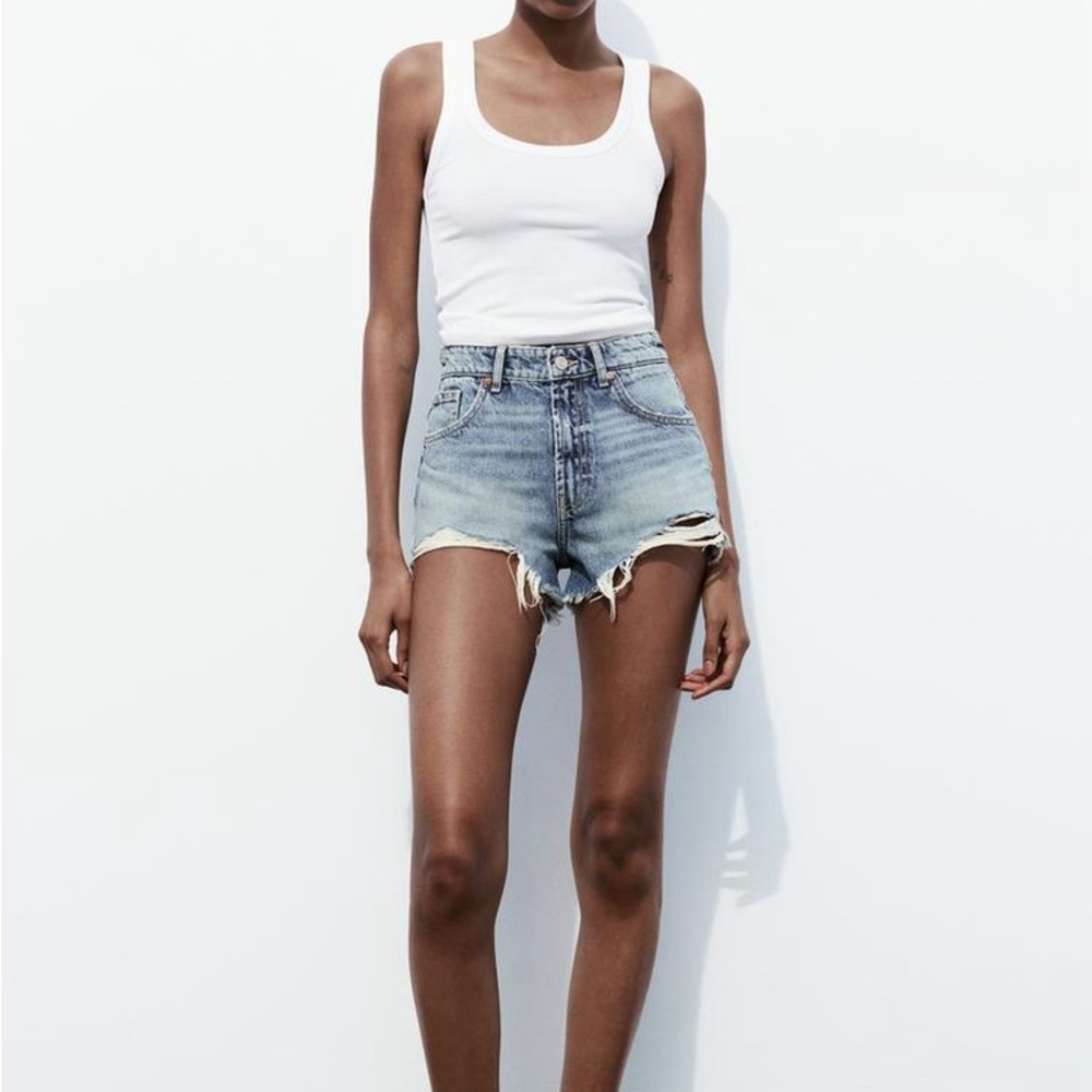 Zara High Waisted Denim Distressed Shorts - Picture 5 of 13